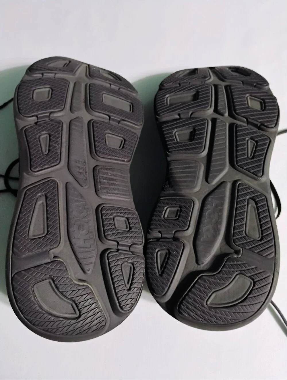Hoka Bondi 9 Men's Size 11.5 2E Wide Black Running Shoes Sneakers